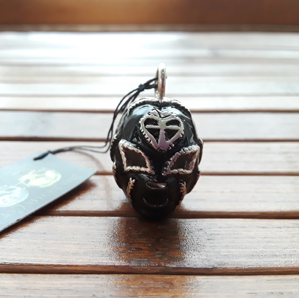 Rare VSA designs Black Tres Luchas Mask charm